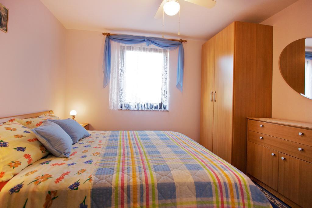 Apartment Ivka โปเรช ภายนอก รูปภาพ